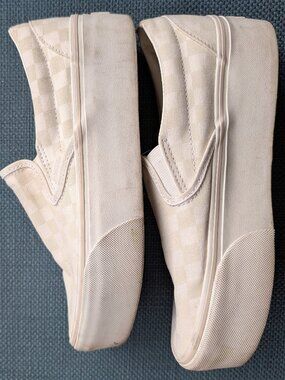 Vans Classic Slip-On Sneakers | Cream Check | Women’s | 9